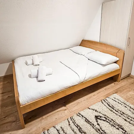 Vikendica 937 Lux & Spa, Istocno Sarajevo, Pale, Jahorina I Sarajevo Na 15km Hébergement de vacances Pale